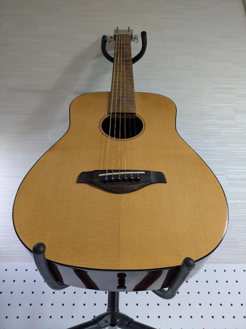 ヤマハ アコースティックギター 　FG-Junior JR2S
