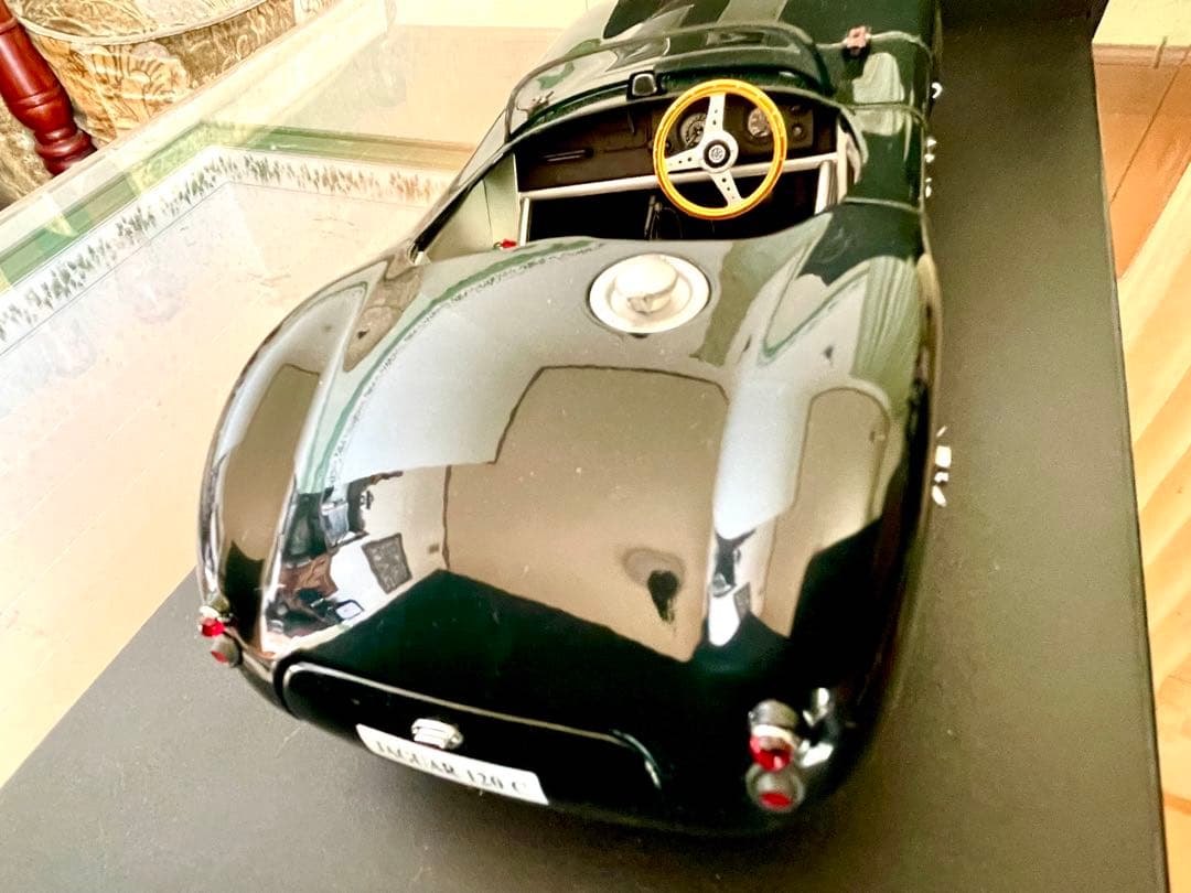 1/18 オートアート ジャガー Cタイプ ブリティッシュグリーン未展示
