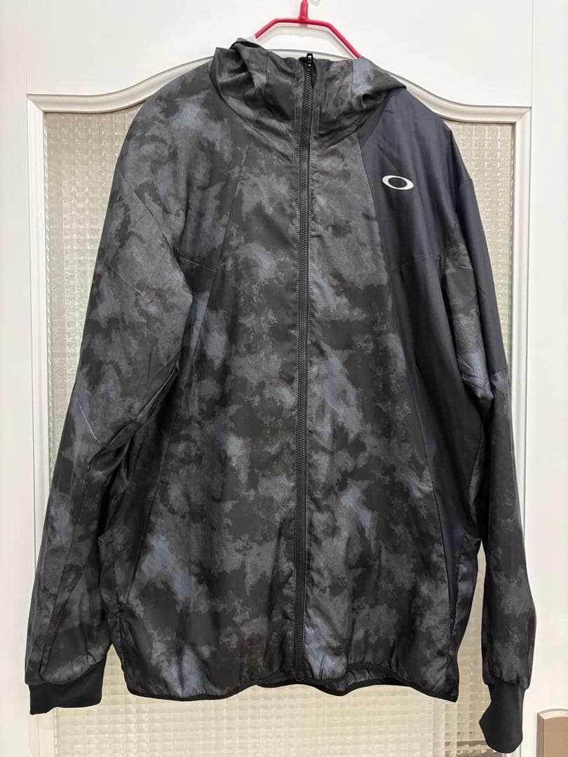 Oakley ブラックカモフラージュ ウィンドブレーカー&パンツ　セットアップ