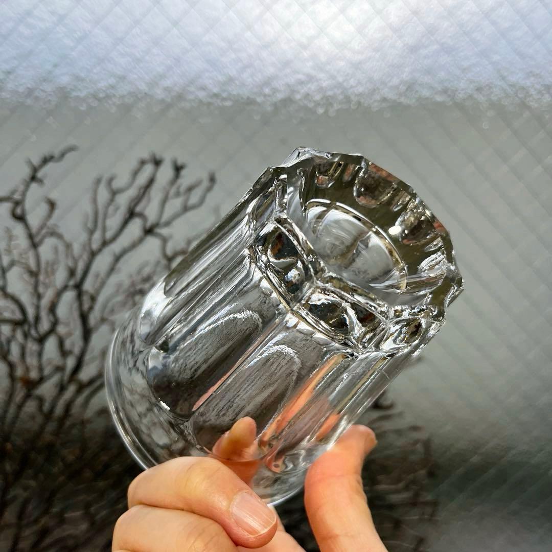 骨董　時代ガラス　ゆらゆら　気泡入り　希少銀色　水飲みコップ　剣先コップ　ウラン