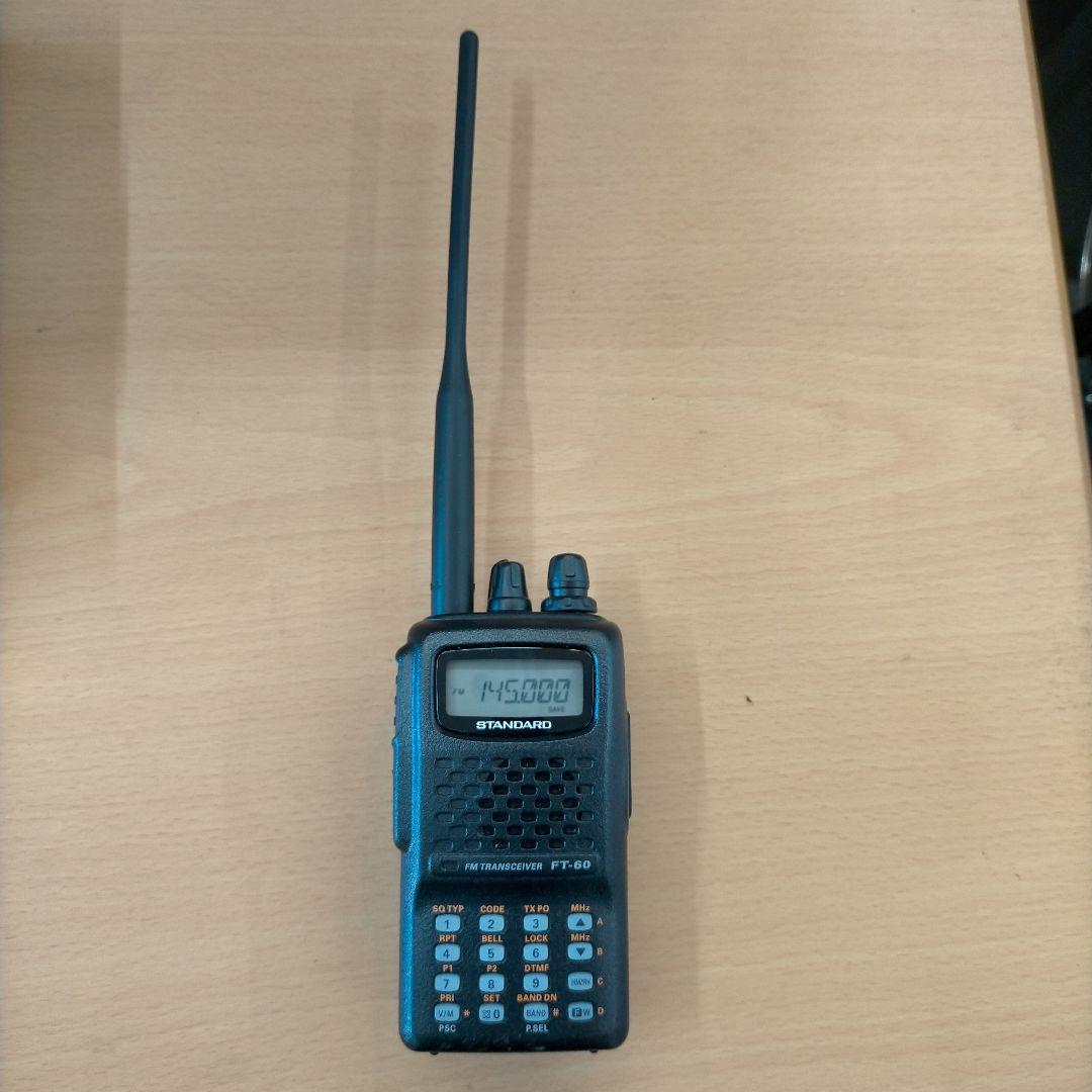 スタンダード FT-60 トランシーバー