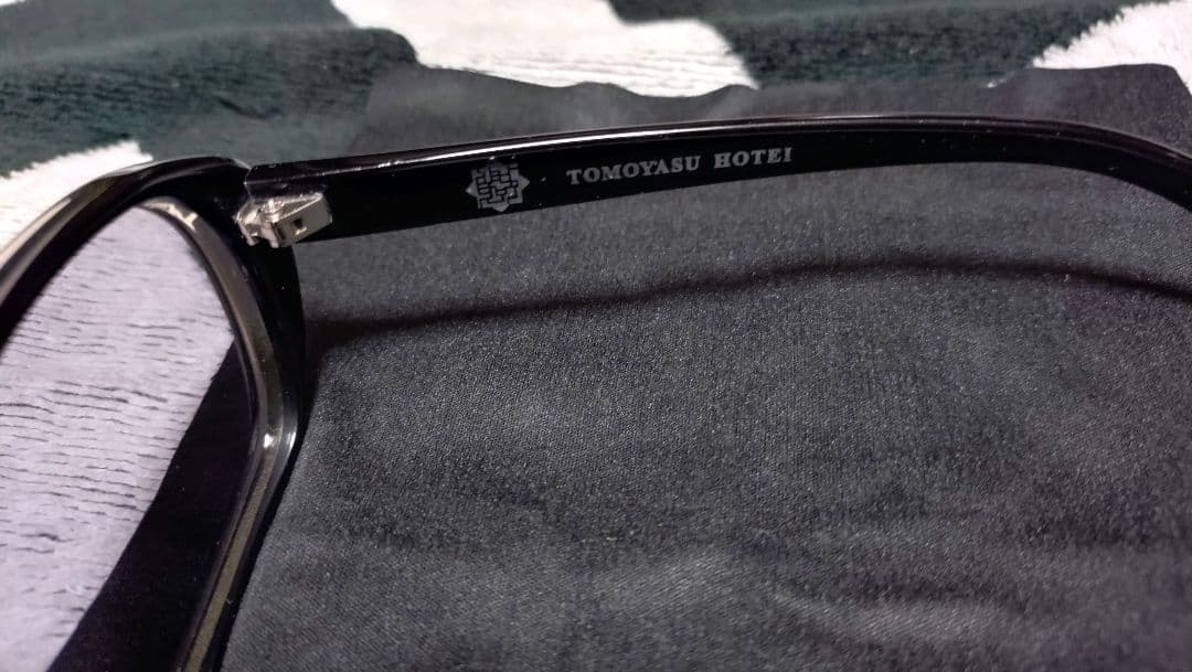 布袋寅泰 グッズ　サングラス②