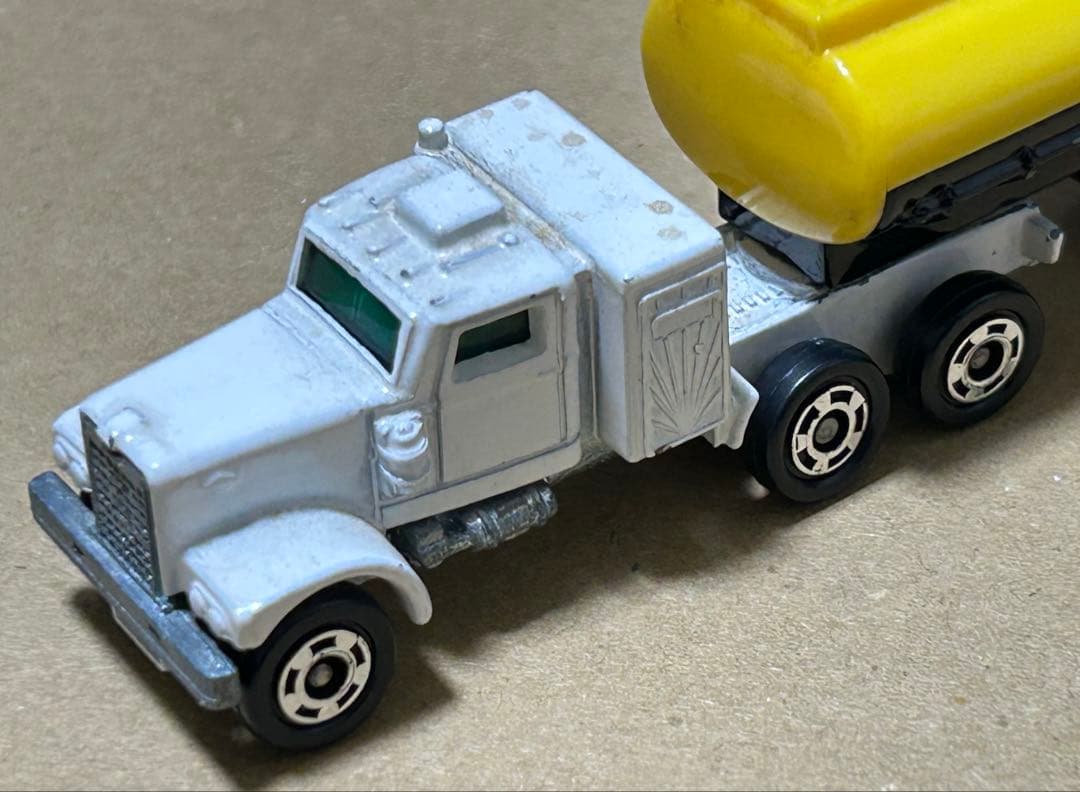 ロングトミカ ダイヤモンドレオ オイルタンクトレーラー