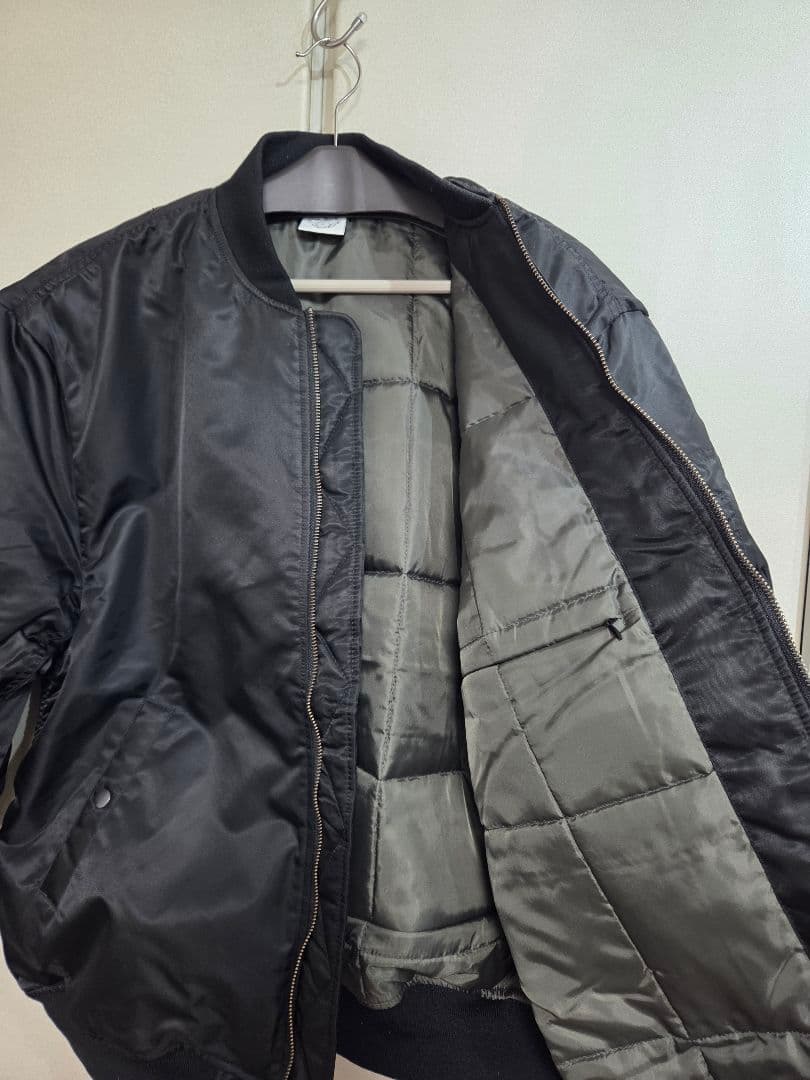 JAMBO JAPAN ジャンパー ᒪサイズ クロマニヨンズ