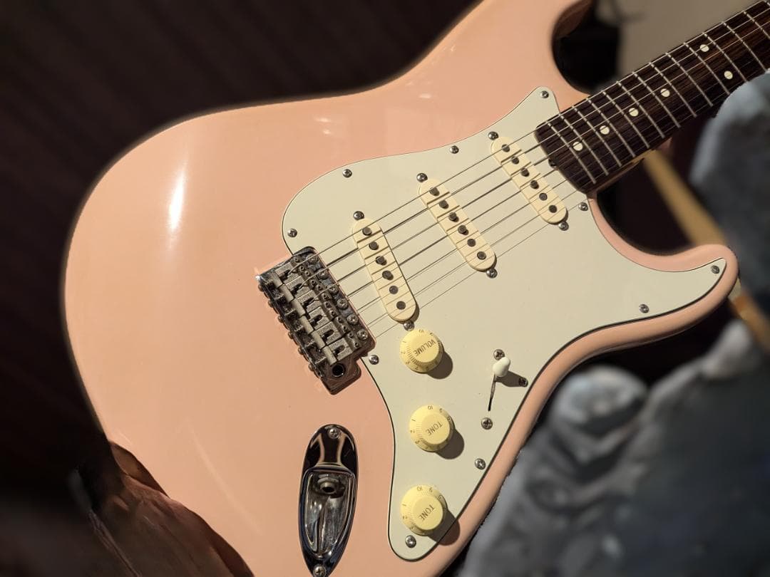 希少_Fender Mexico Stratocaster shell pink