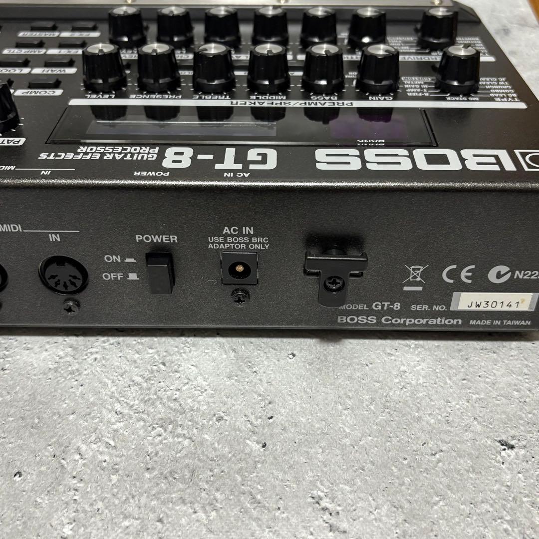 BOSS　GT-8　ギターエフェクター　ソフトケース付き