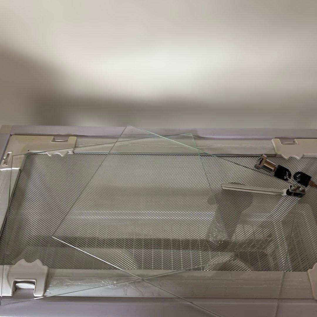 爬虫類ショーケース・ケージホワイト6035 Arionスプレー+水皿付き