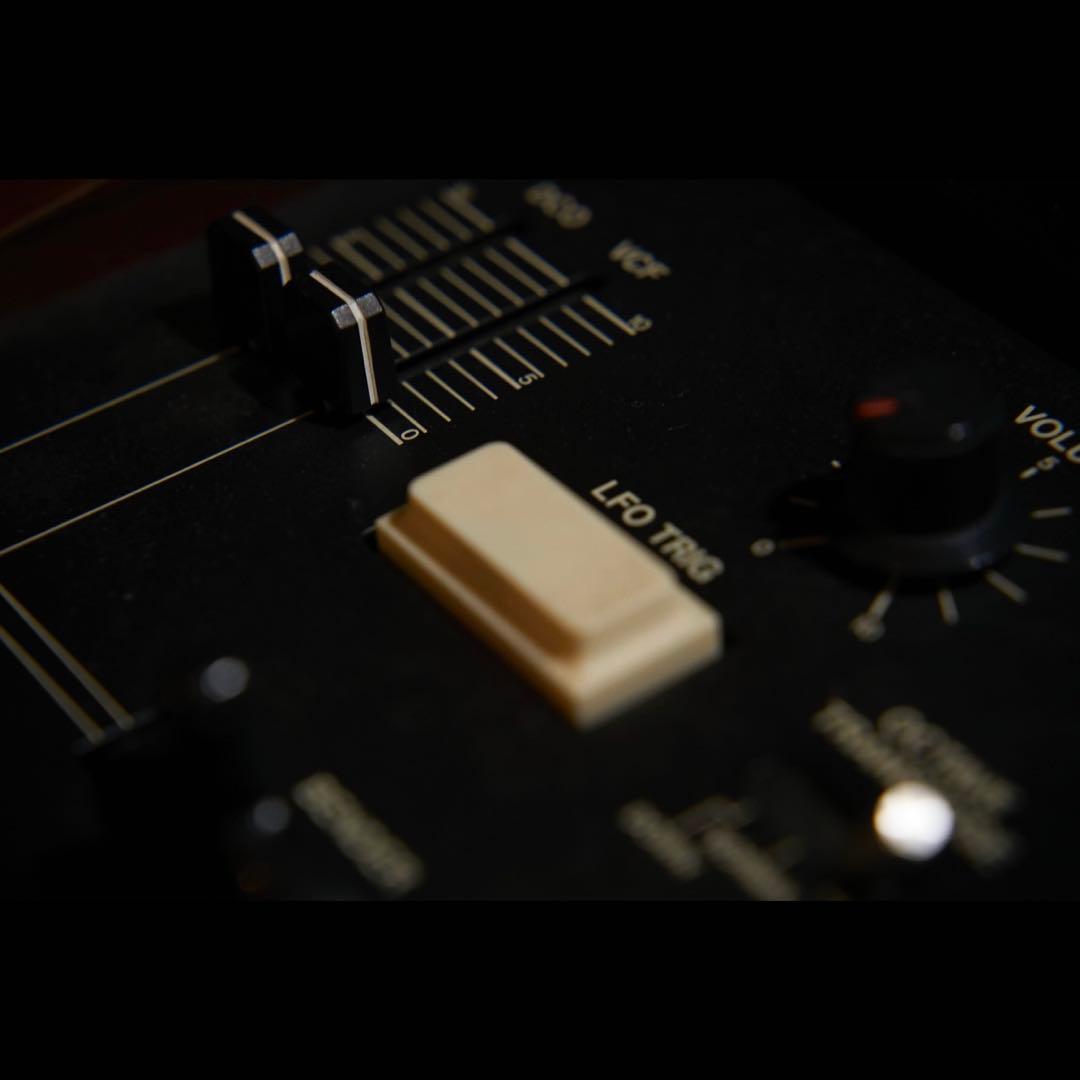 鍵盤楽器 Roland JUNO 60