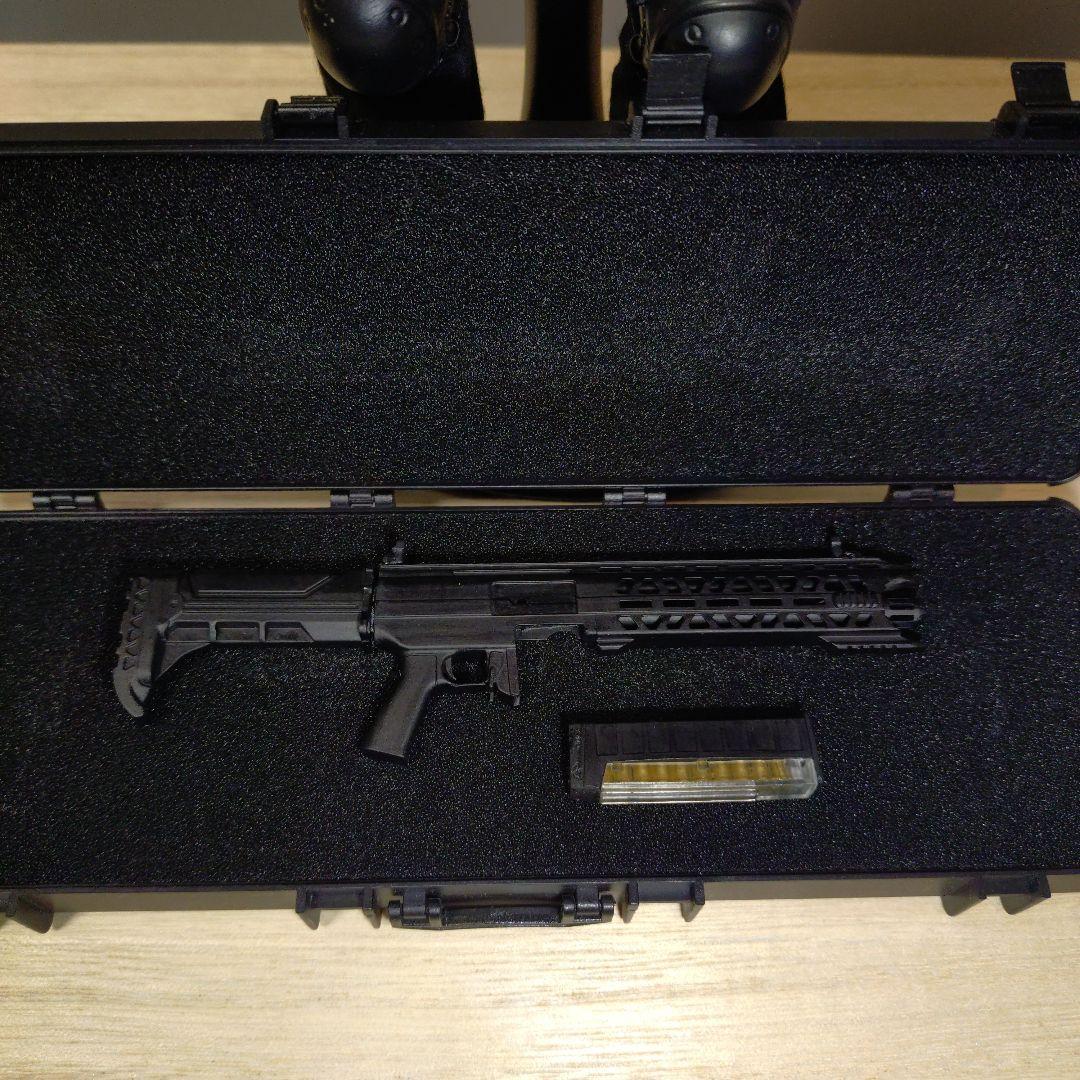 バイオハザード　クリス　フィギュア　非売品　バイオハザード7 トールハンマー