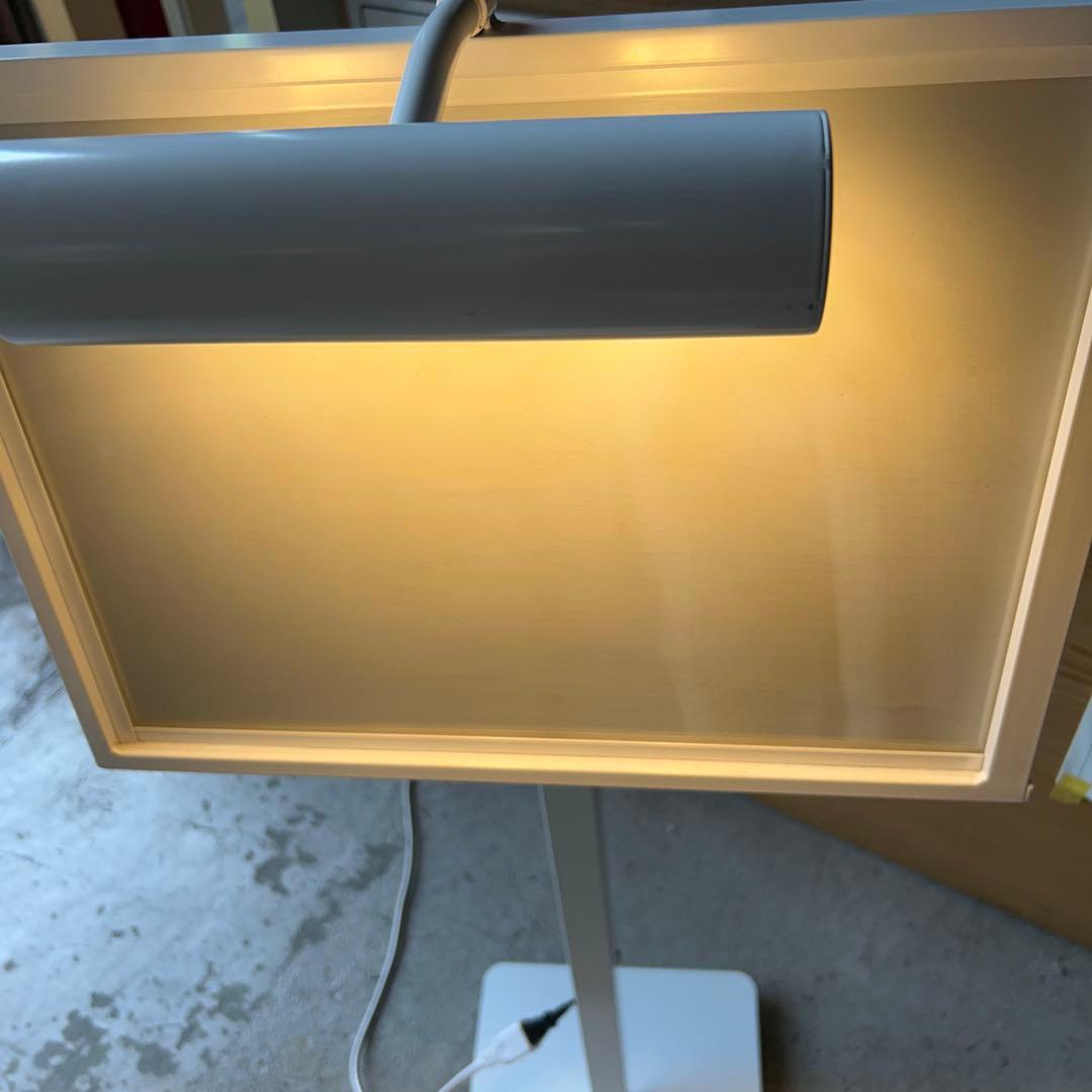 メニュースタンド