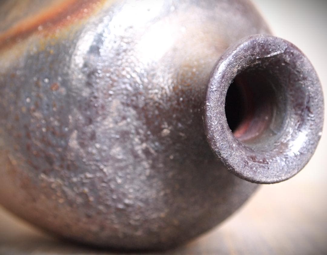 人気作家★川端文男【師：金重利右衛門】★備前《窯変》徳利★共箱