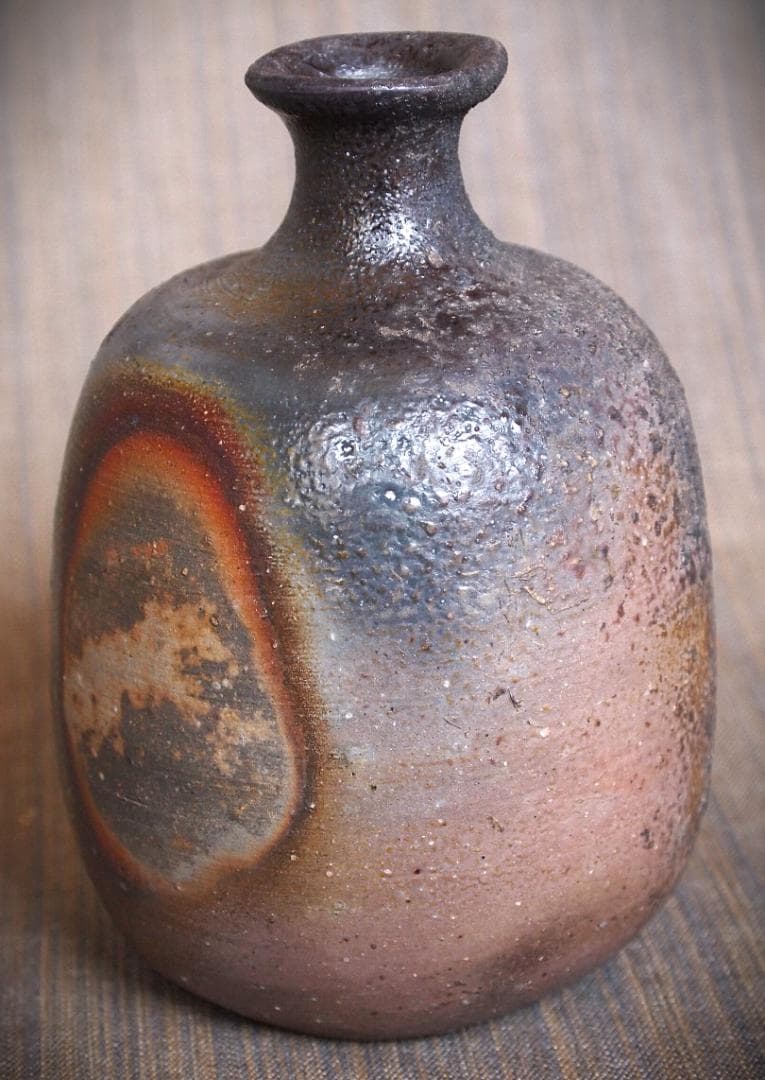 人気作家★川端文男【師：金重利右衛門】★備前《窯変》徳利★共箱