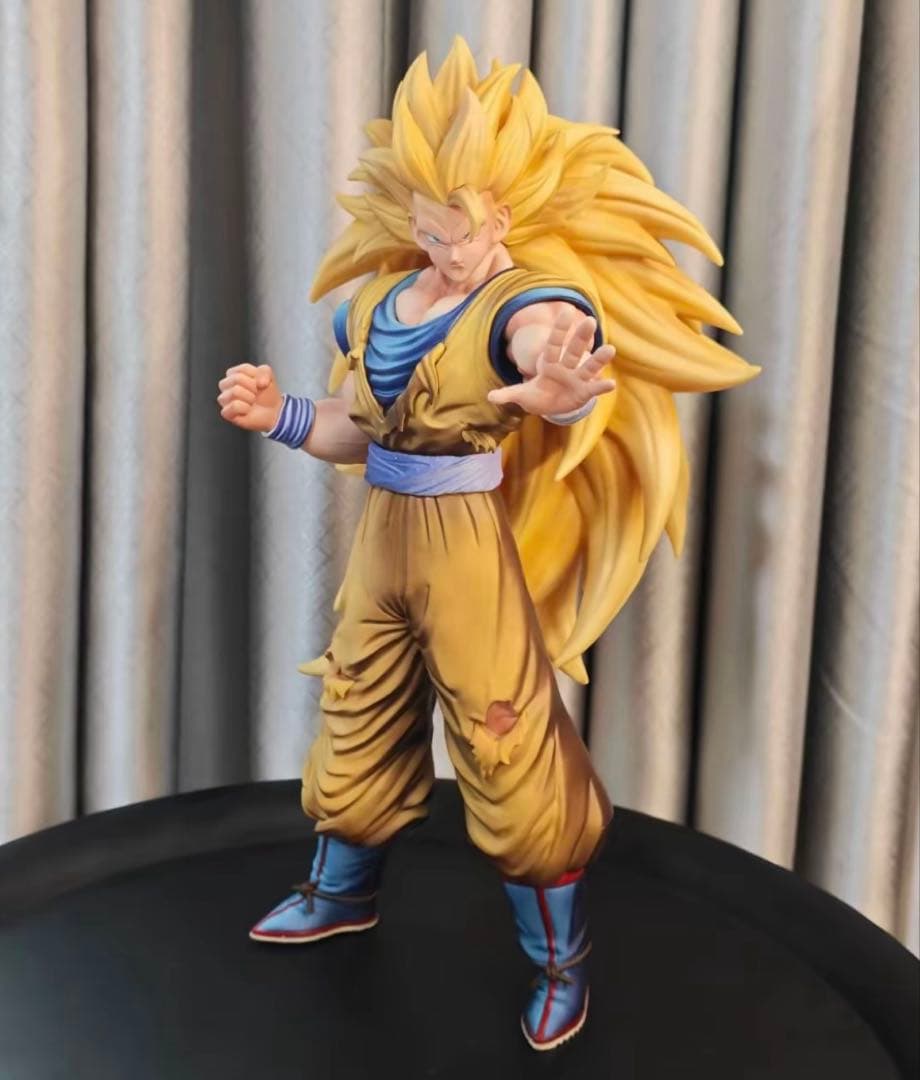 スーパーサイヤ人3 ガレージキット フィギュア。