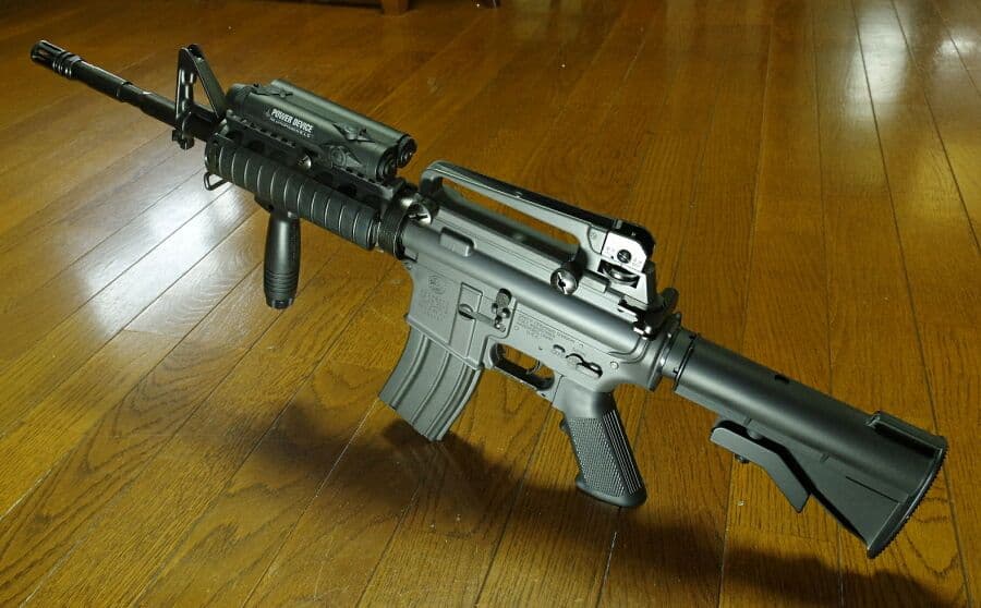 コルト M4A1 リスバージョン