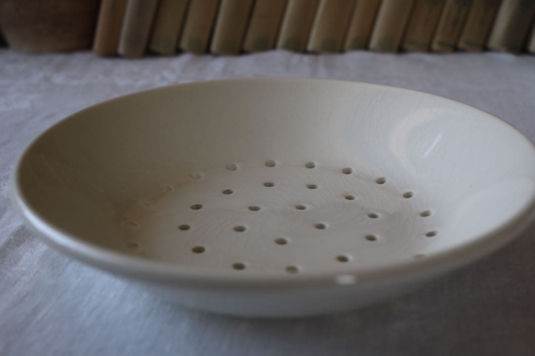 フランス　アンティーク　プレート　水切り　チーズ　豆腐　白　さくらんぼ