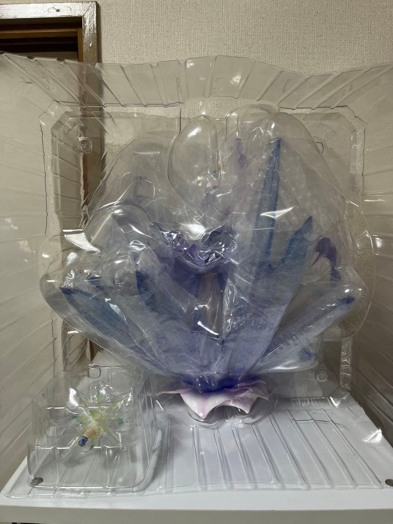 渋谷スクランブルフィギュア エミリア Crystal Dress Ver.