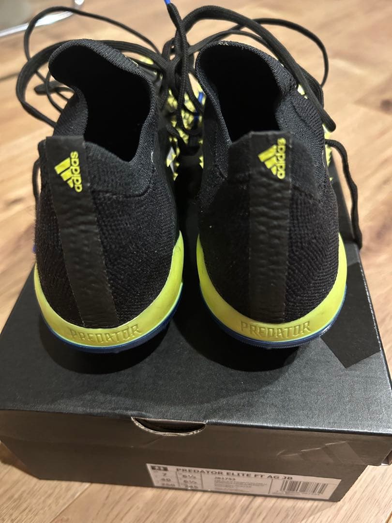 adidas Predator アディダス　プレデターフリーク1HG/AG