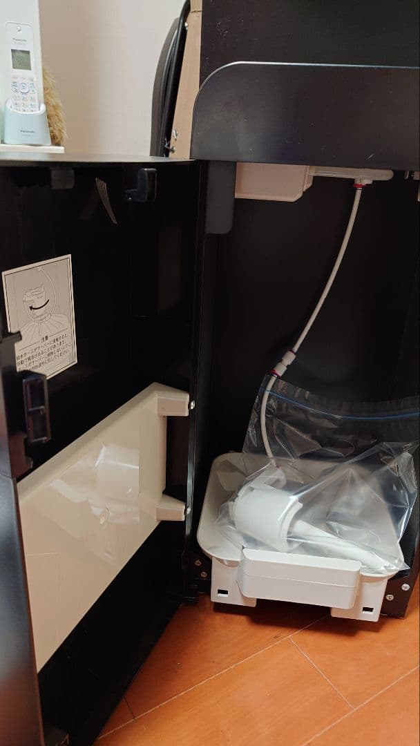 ウォーターサーバー プレミアムウォーターfamfit（ファムフィット）