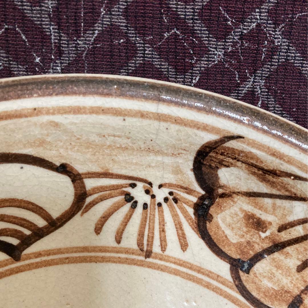 古絵瀬戸　宝寿御坊様紋平皿