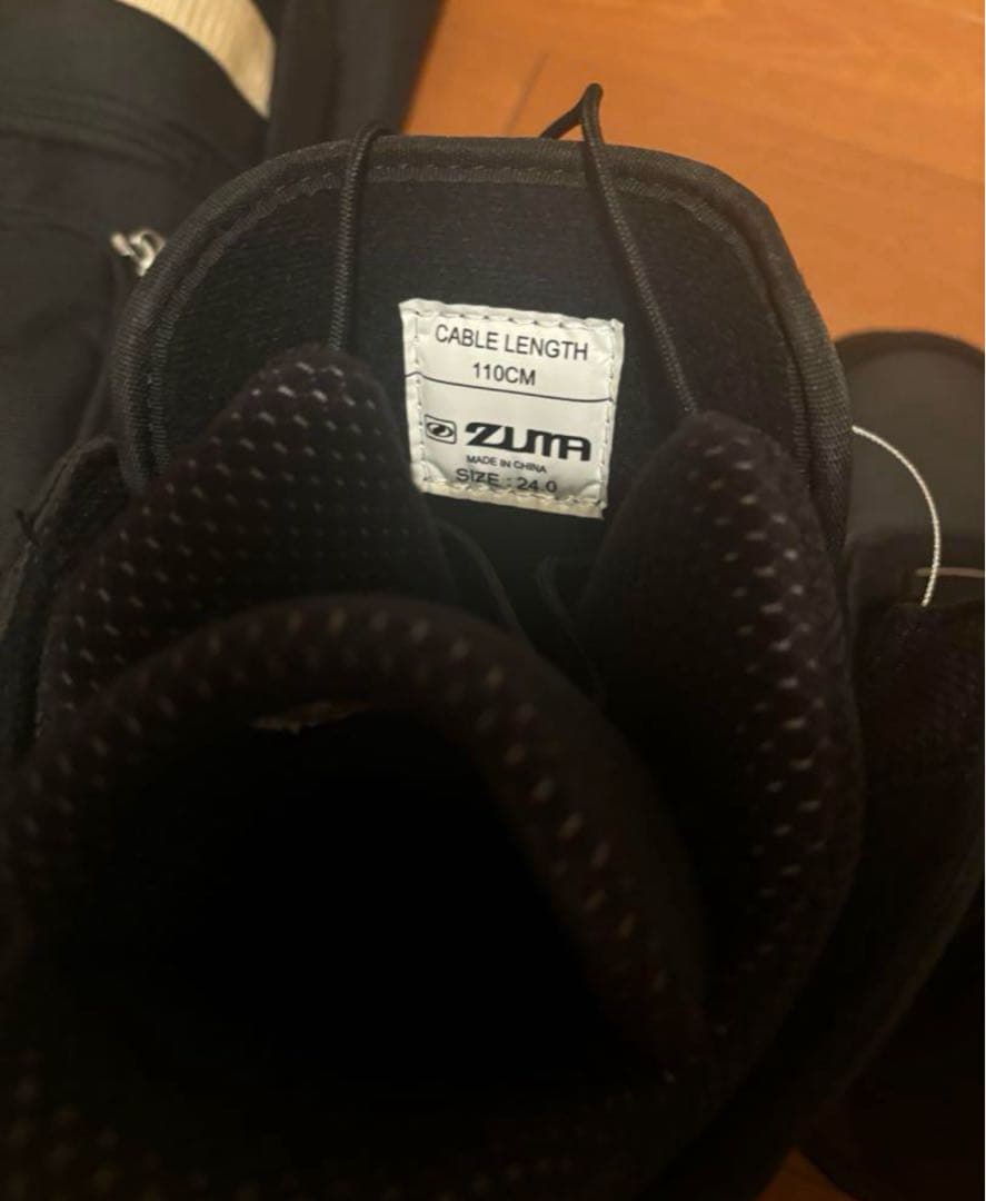 ZUMAスノーボードブーツ 24.0cm
