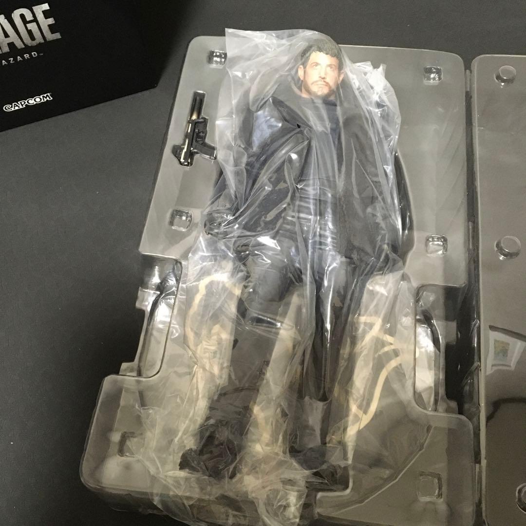 クリス・レッドフィールド　バイオハザーフィギュア