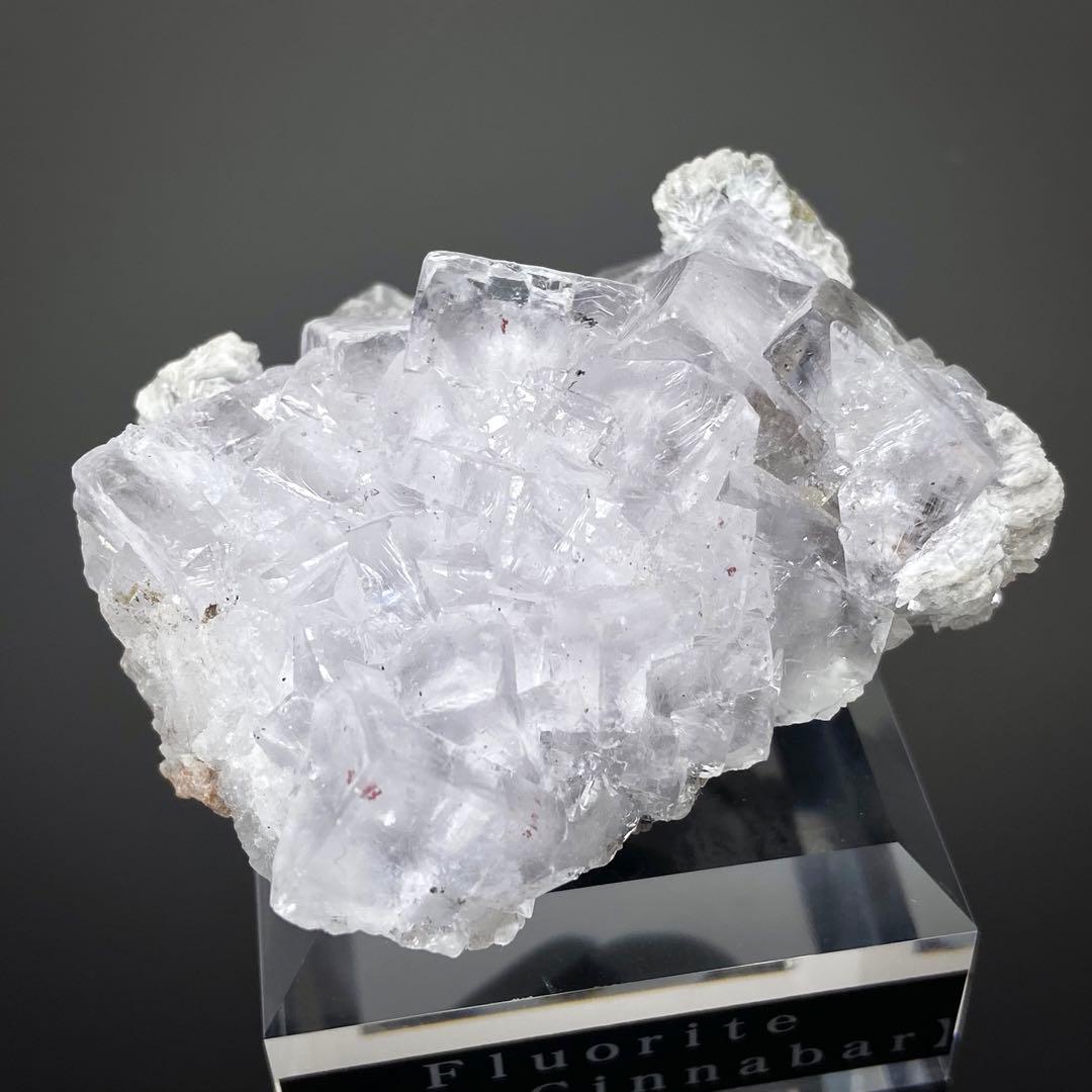 フローライト　辰砂入り　エミリオ鉱山　スペイン　鉱物標本　原石　天然石　ストーン