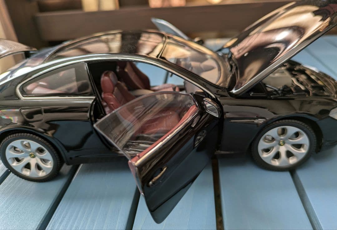 1:18京商BMW645CI Coupe black No.08701BK