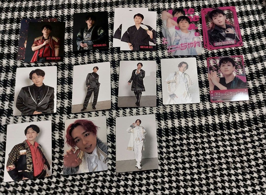 トレカ チェキ コースター 2L 缶バッジ めせもあ。 パンダドラゴン 他