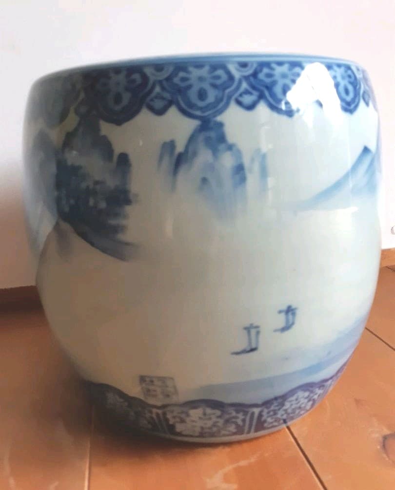 有田焼　火鉢　骨董品　(送料込み)