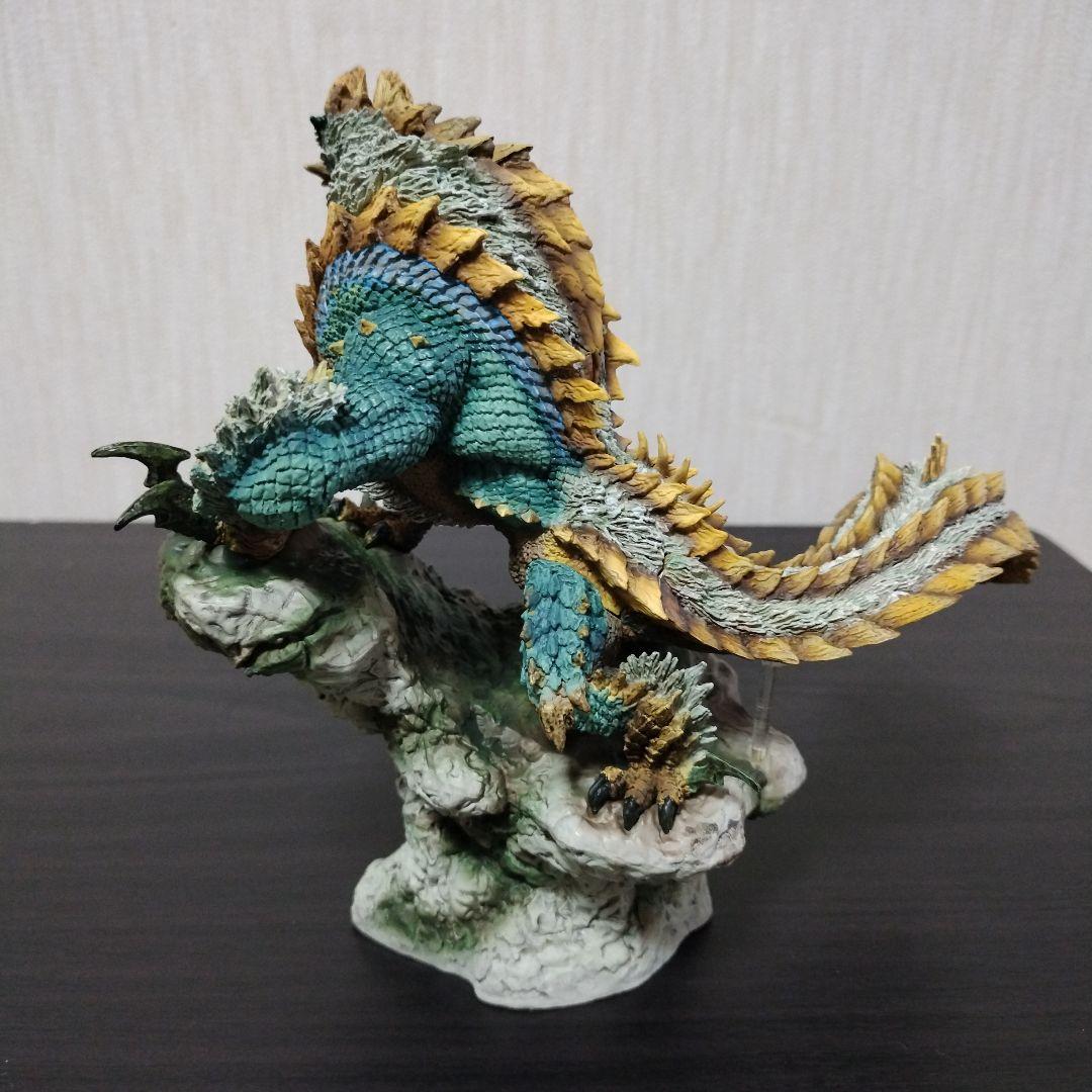 クリエイターズモデル　ジンオウガ　雷狼竜(初版)　獄狼竜　２体セット　開封済