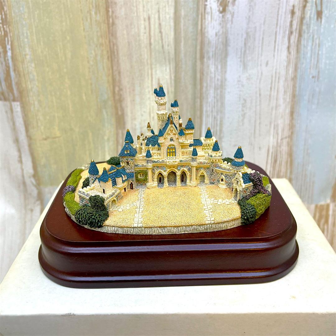 眠れる森の美女 Sleeping Beauty お城 Castle フィギュア