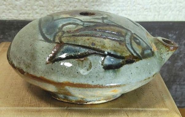 人間国宝 金城次郎 壷屋焼水滴 栞 共箱 美品 壺屋焼 魚紋水滴