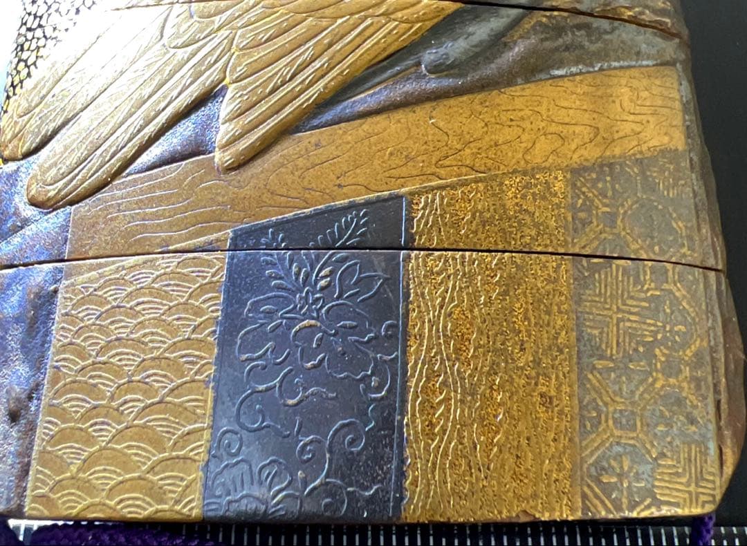 江戸時代　極上盛上鷲内梨地　五段大振印籠　極上獅子根付　東Y7-0812⭐︎2F