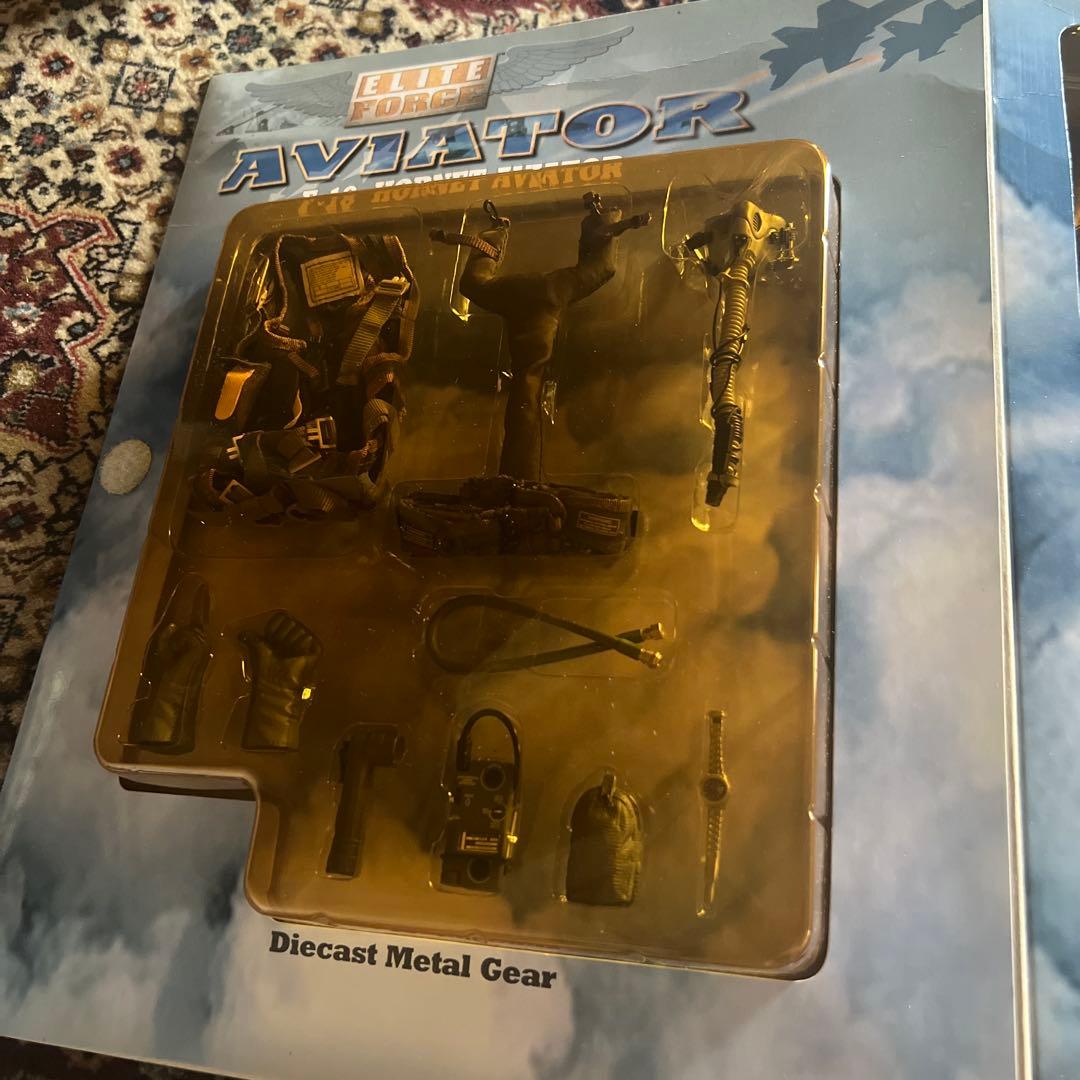 2001年　エリートフォース　US NAVY PILOT フィギュア