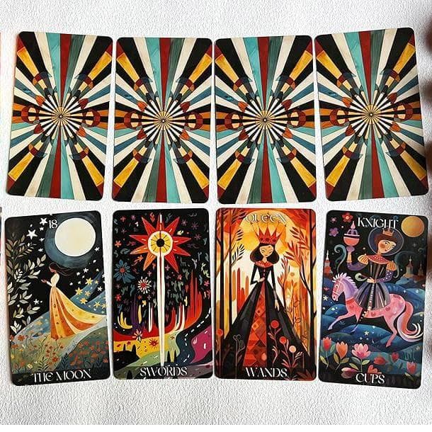海外希少デッキ✨まるで大人向けのモダンなおとぎ話✨不思議の国を描いたタロット