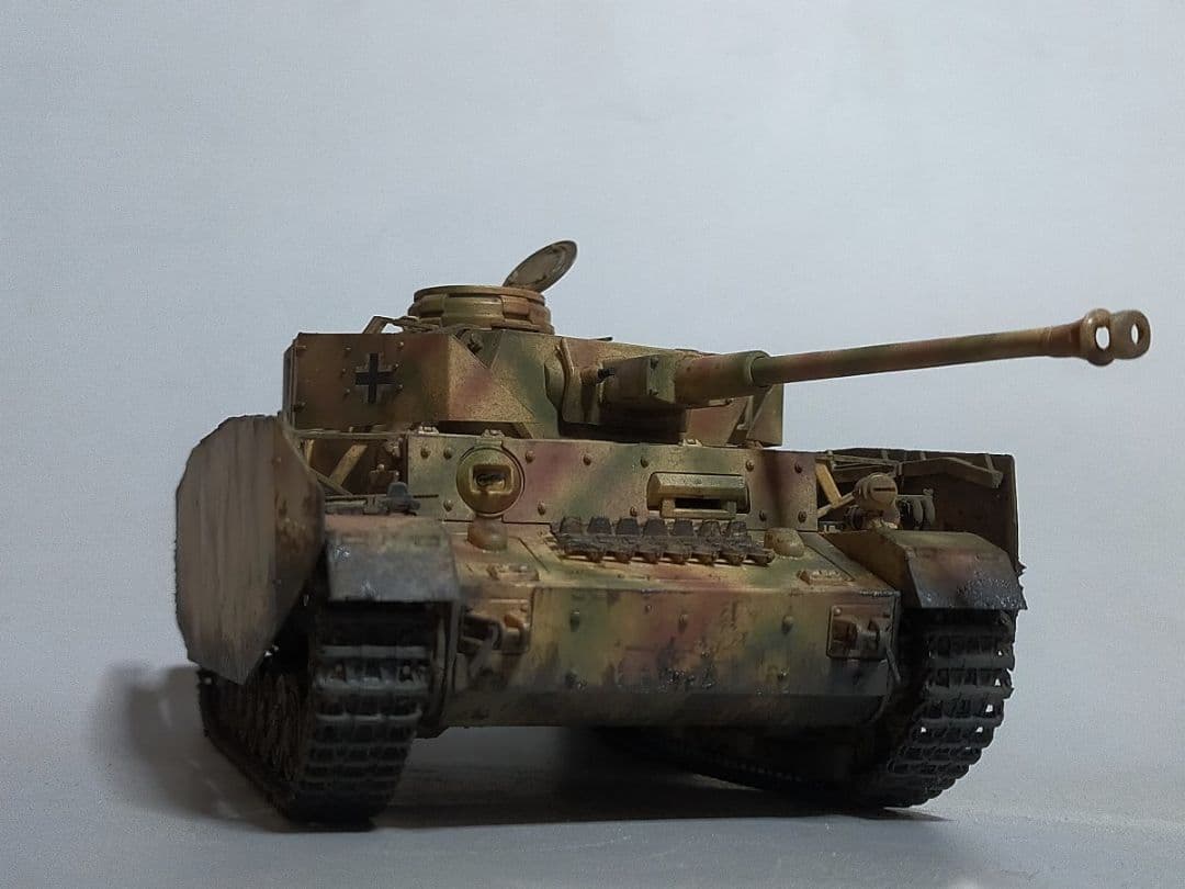 戦車模型の製作代行ページ タミヤ キングタイガー1/35