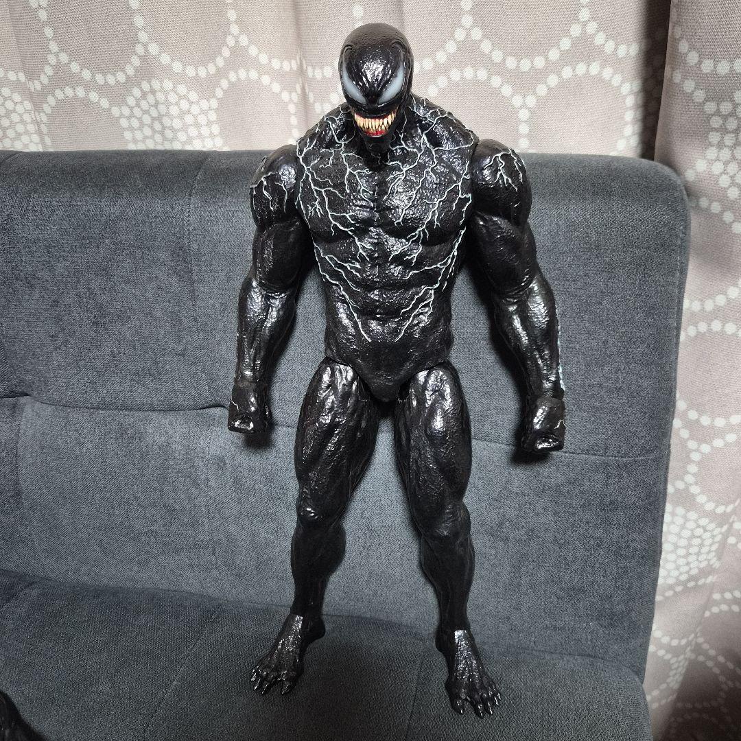ホットトイズ　ヴェノム