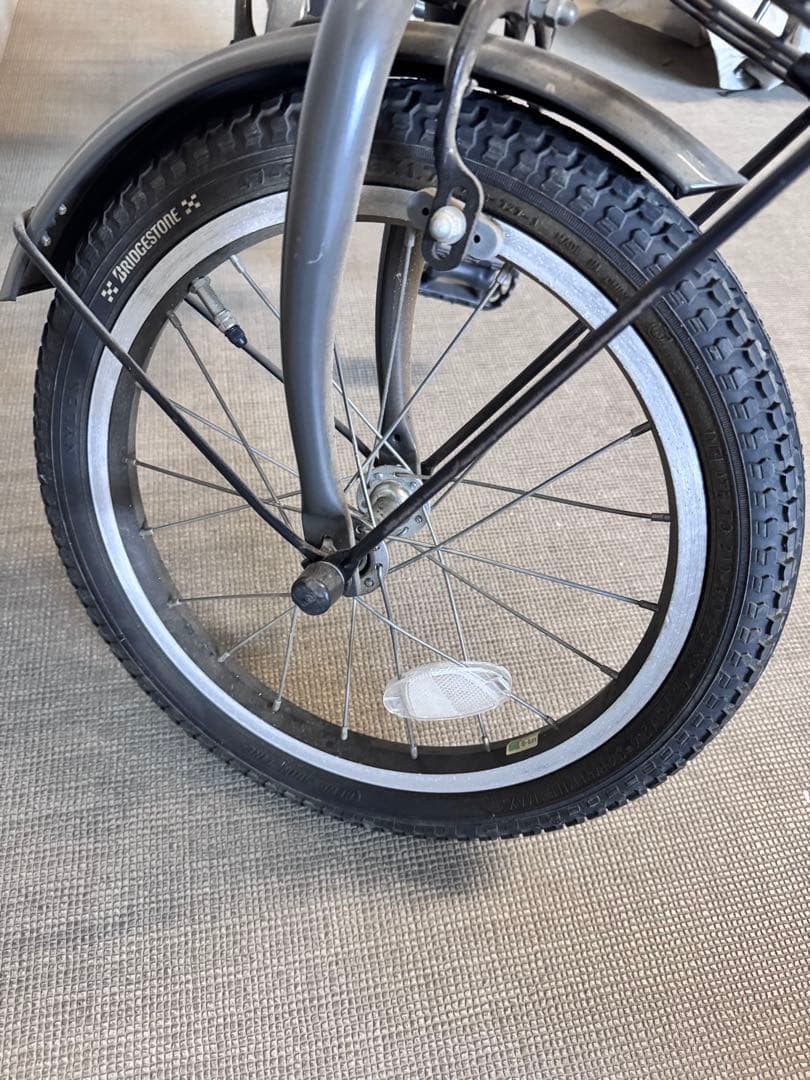 ビッケ　子供自転車　16インチ　bikke ブリヂストン　カバー　補助輪　鍵付