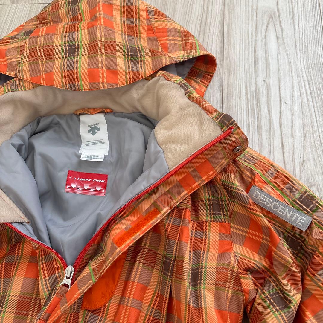 【美品】DESCENTE ＊ 子供用スキーウェア サイズ150 ヒートナビ