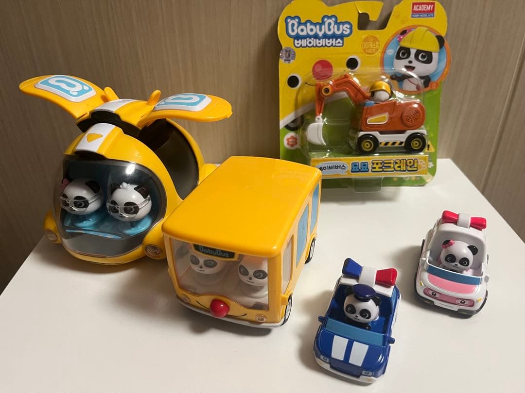【韓国限定】BabyBus モンスタートラック　キキ　ミュウミュウ　車セット