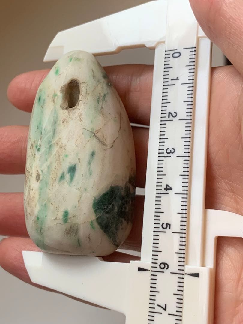 古墳期　出土　糸魚川翡翠製石笛　縄文時代　石器　翡翠勾玉　土器　根付　埴輪