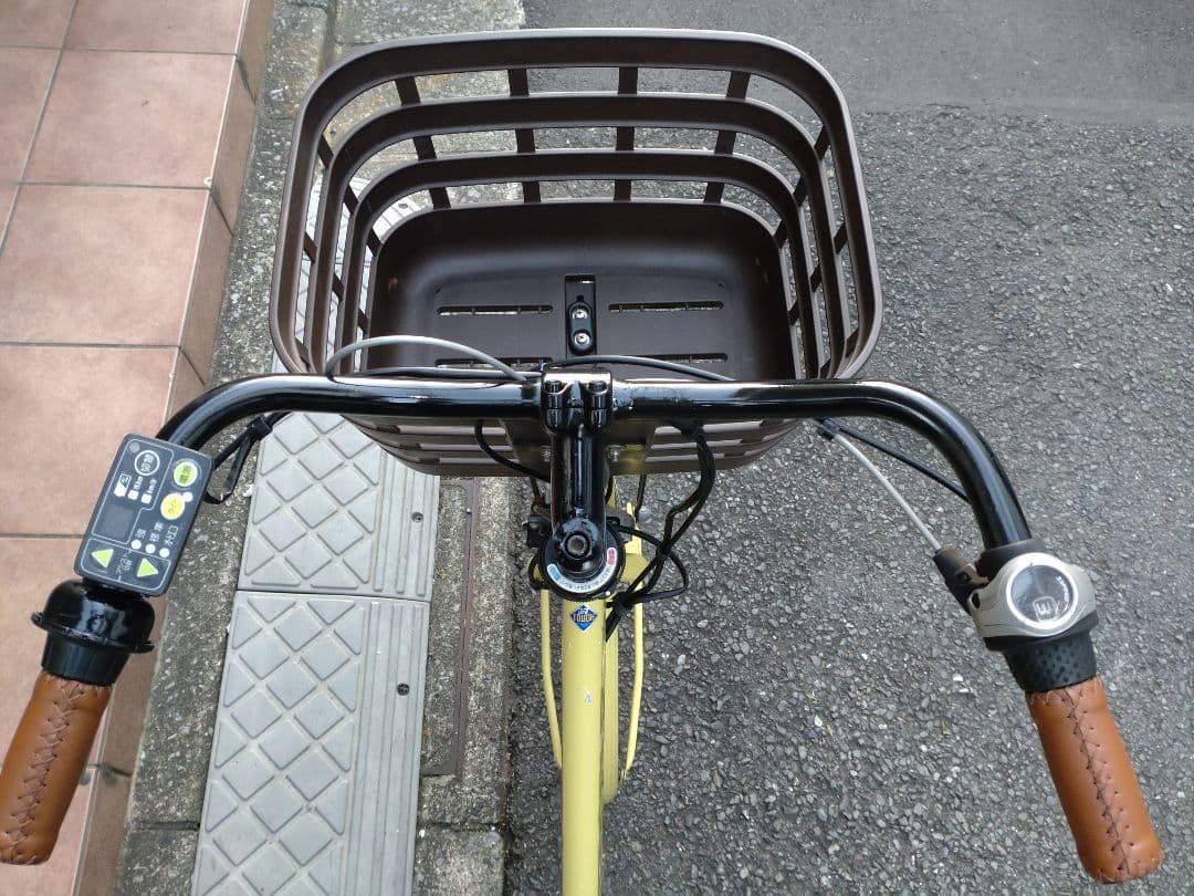 配送可★直接引渡可★カスタム【ステップクルーズ】電動アシスト自転車子供乗 充電器