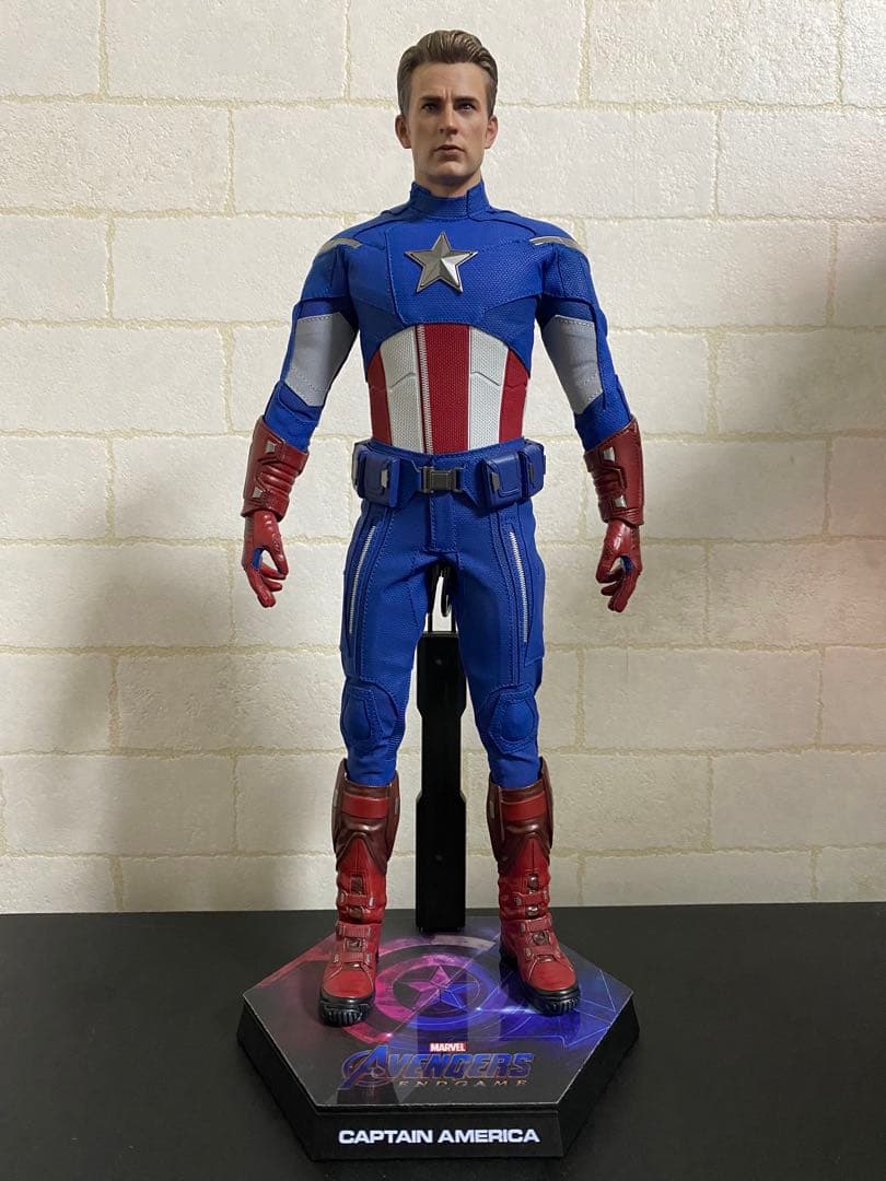 HOT TOYS キャプテン・アメリカ アベンジャーズ エンドゲーム 2012