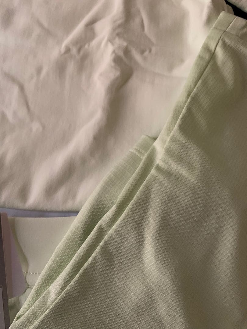 adidasセットアップ S ノースリーブスカートモックネックライトグリーン