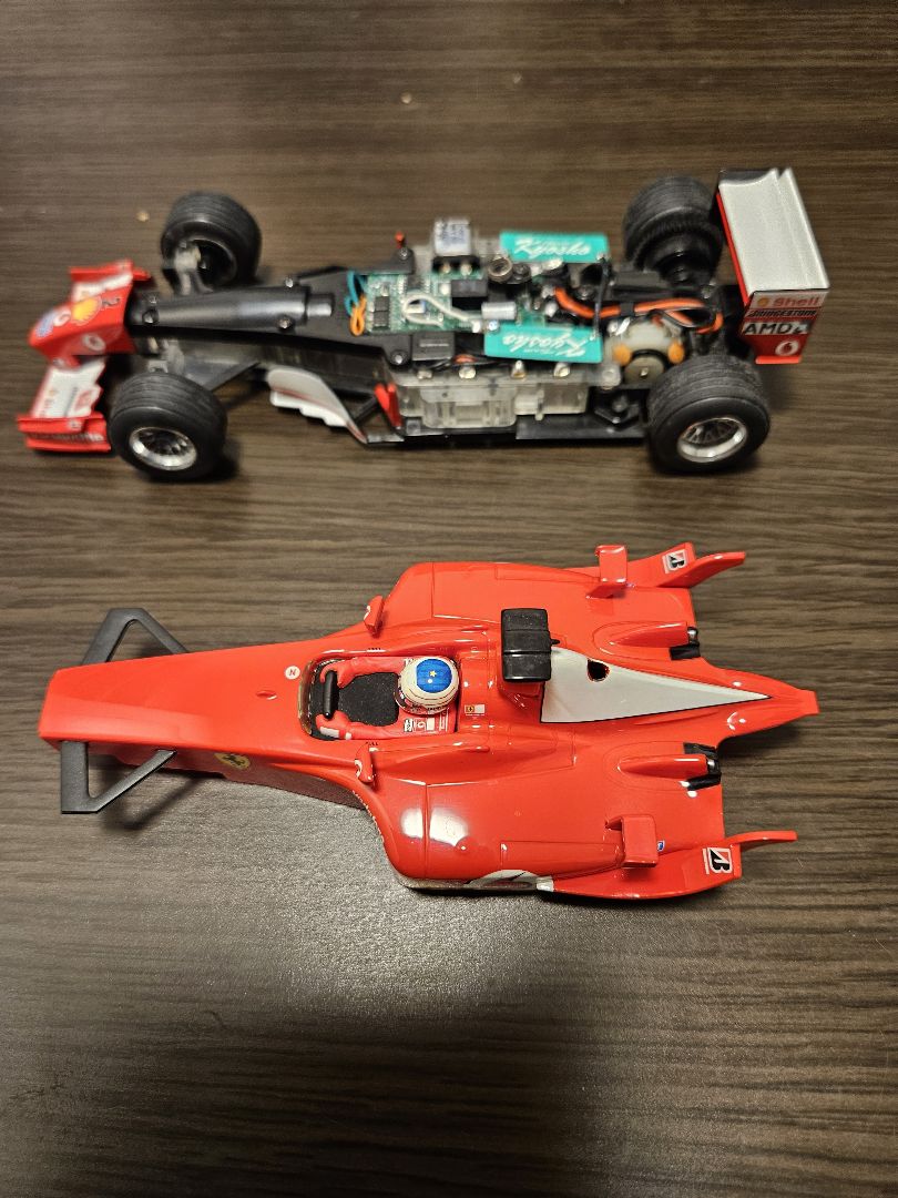 希少 販売終了モデル 京商ミニッツF1 フェラーリ シャーシ&ボディセット