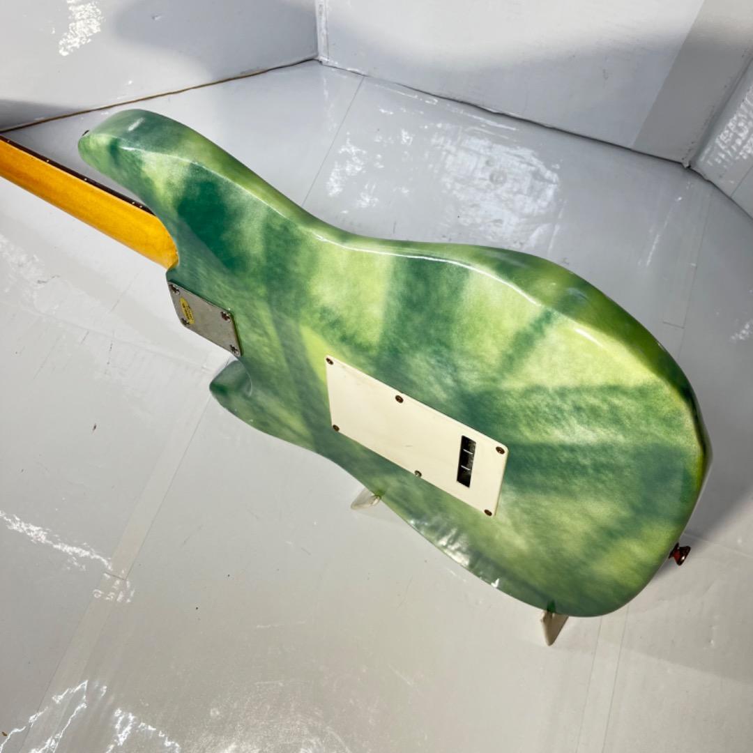 Vintage 　ストラトキャスタータイプ 　カモ感グリーン