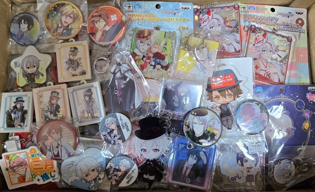 アニメグッズ　アイドリッシュセブン　アイナナ　まとめ売り　約385個