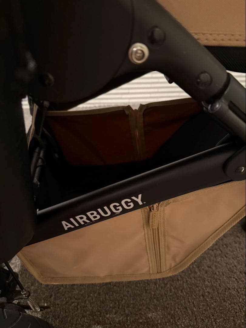 美品AIRBUDDY ペットカート ラージ　ツイルモカ　バッグドリンクホルダー付