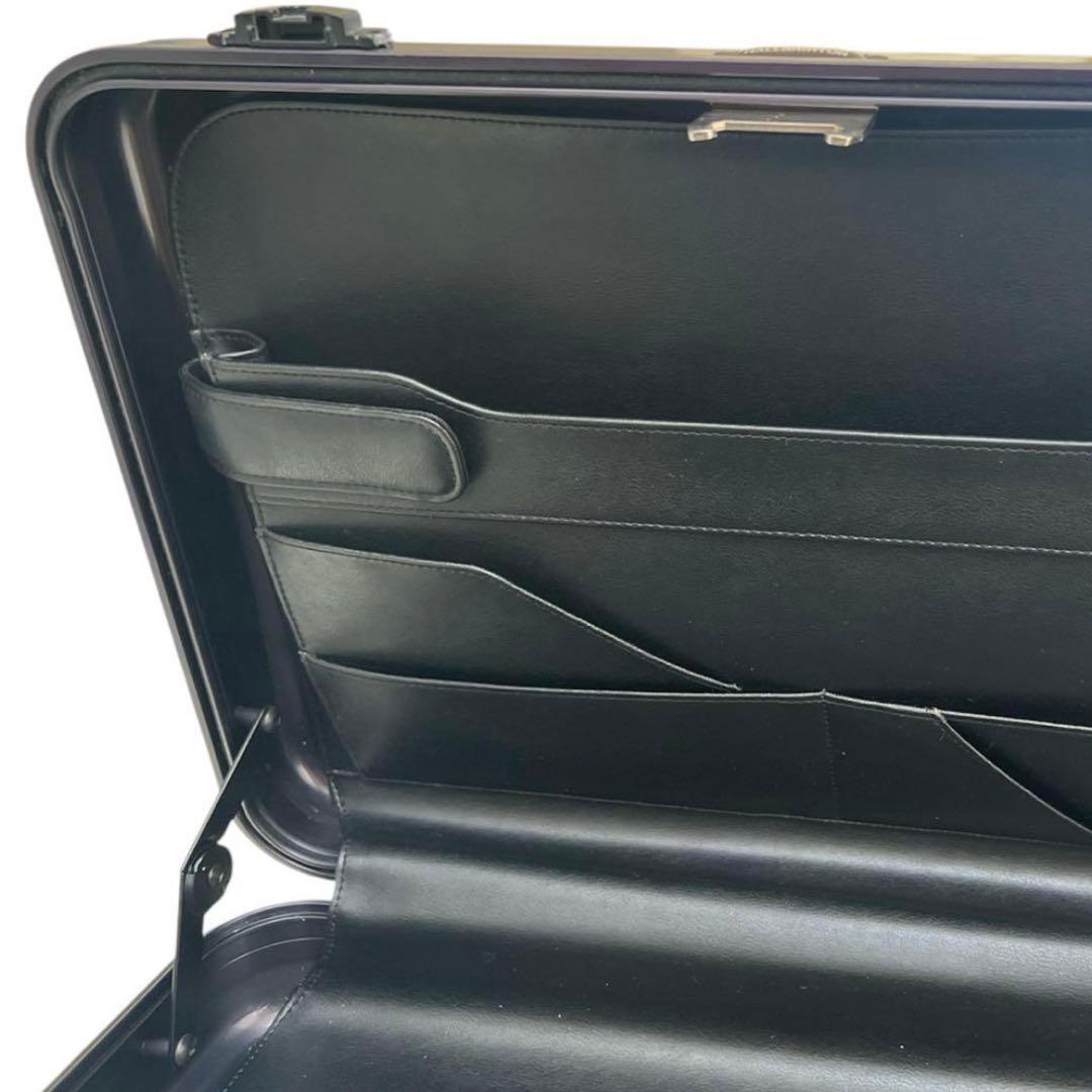 【160rmj】ZERO HALLIBURTON アタッシュケース