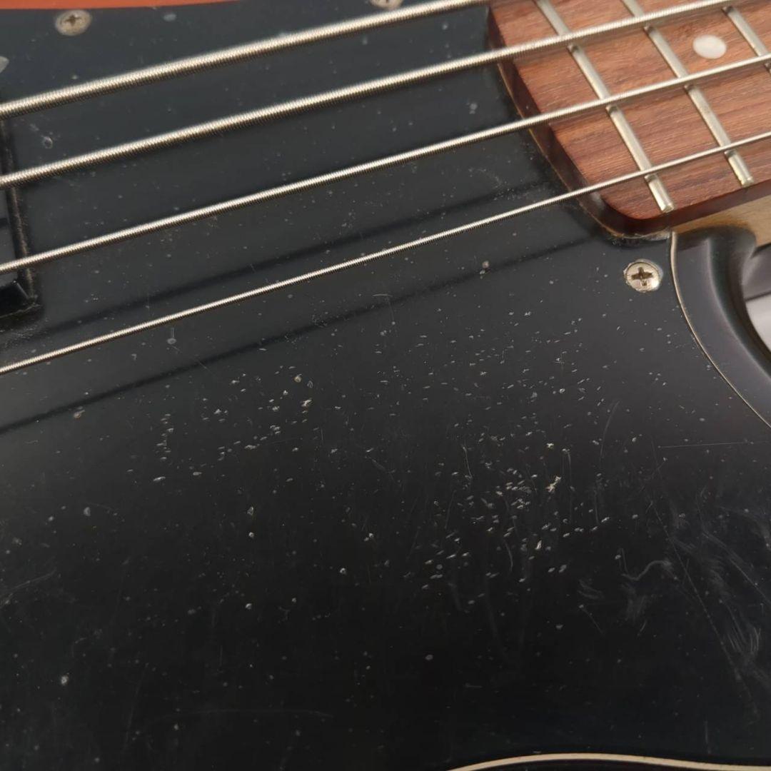 ベース Squier by fender precision bass Standard